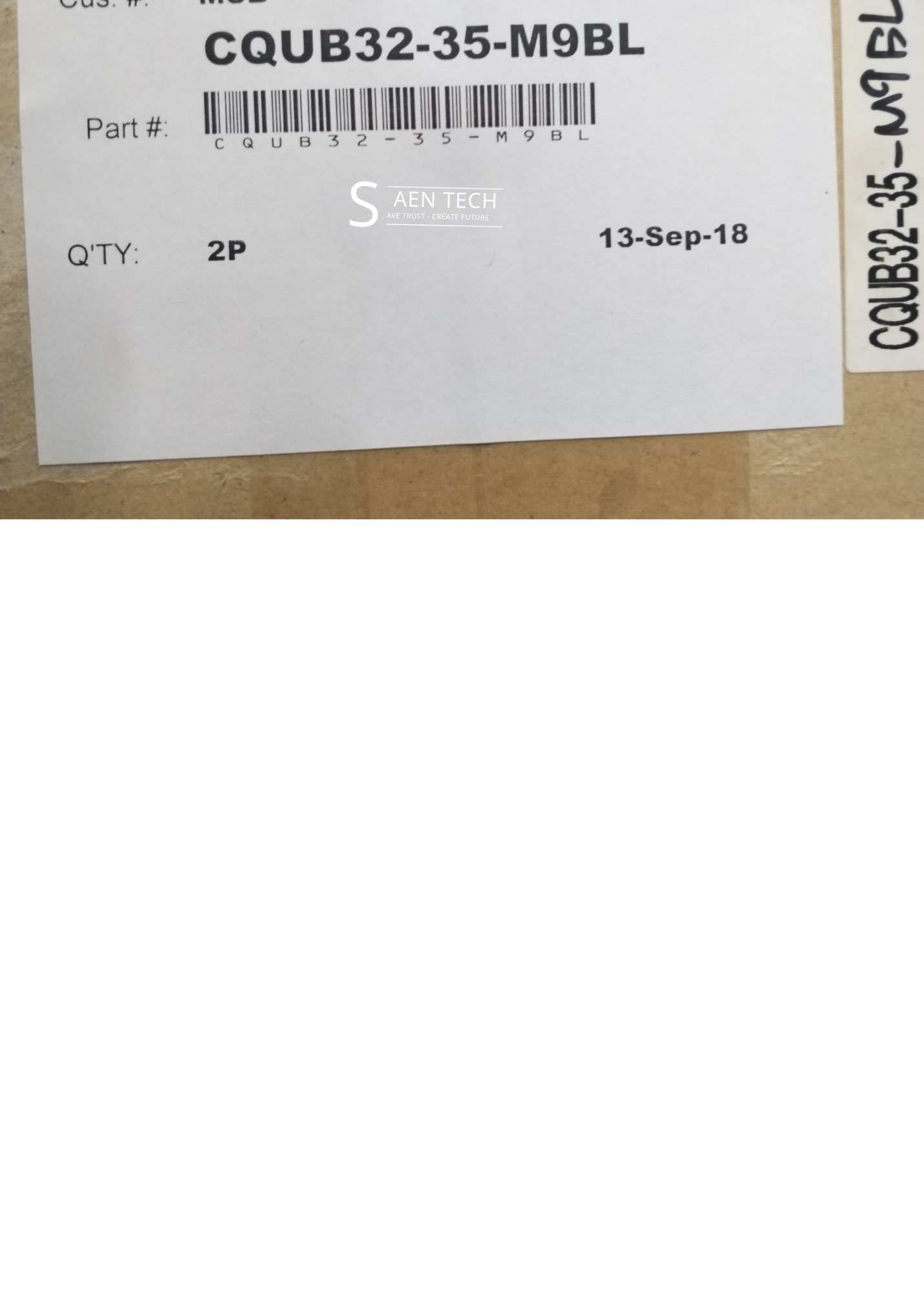 Loại tấm xi lanh nhỏ gọn, Tác động kép, Thanh đơn CQUB32-35-M9BL