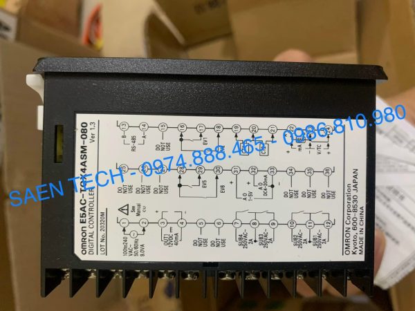 Digital controller OMRON E5AC-TQX4ASM-080